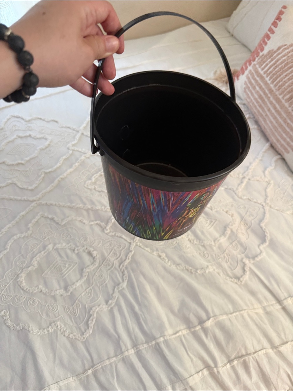 Wonder Women WW84 Popcorn Bucket - Picture 4 of 4
